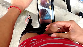 Địt Nhau Ngoài Sân Và Quay Clip Bạn Gái Cởi đồ