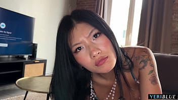 Đụ Phải Em Kế Trung Quốc đang Gửi ảnh Nude